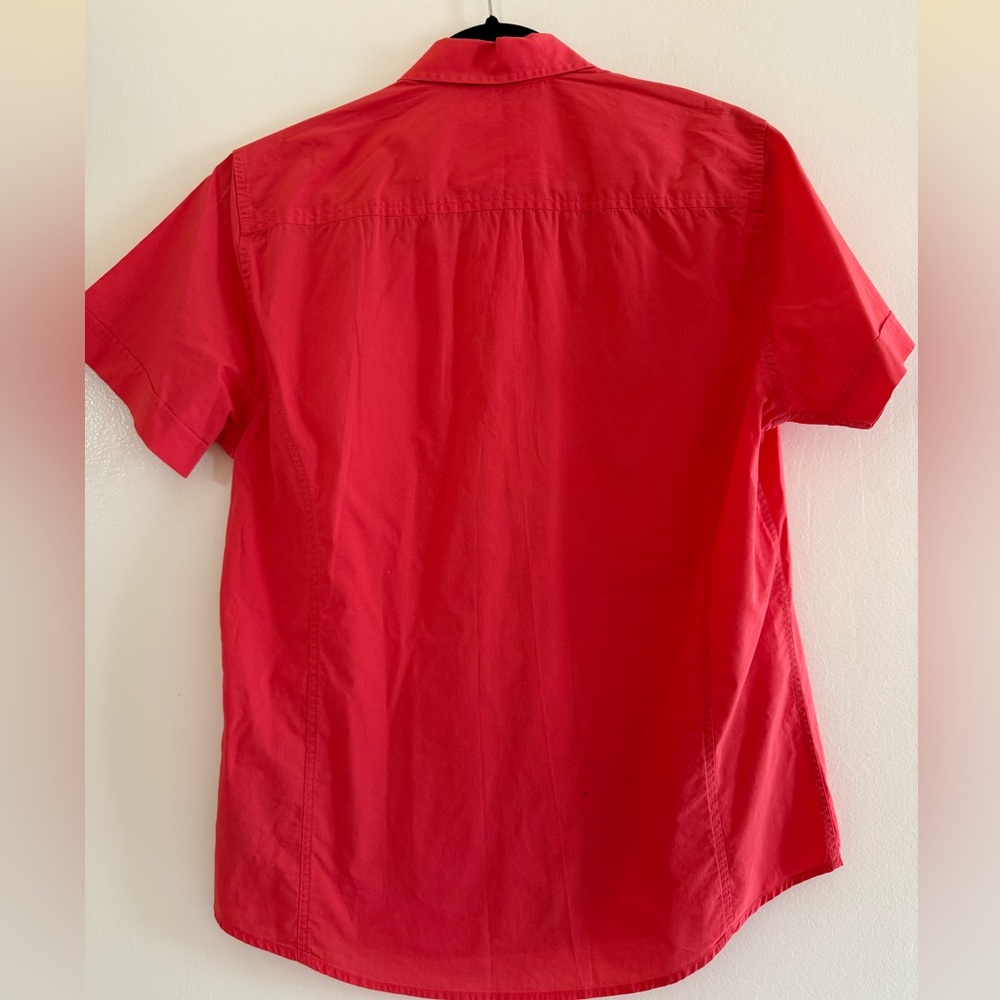 Guess Men's Vibrant Red Casual Button Down Shirt - Picture 4 of 4